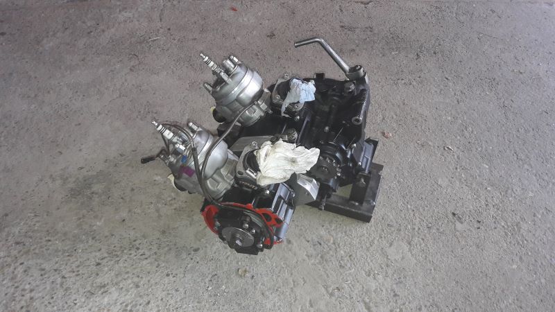 2 Zylinder AM6 Motor.jpg