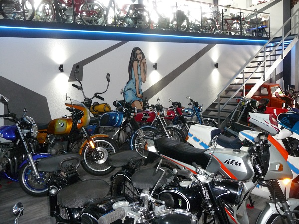 Mopedmuseum Neumühl_3.jpg