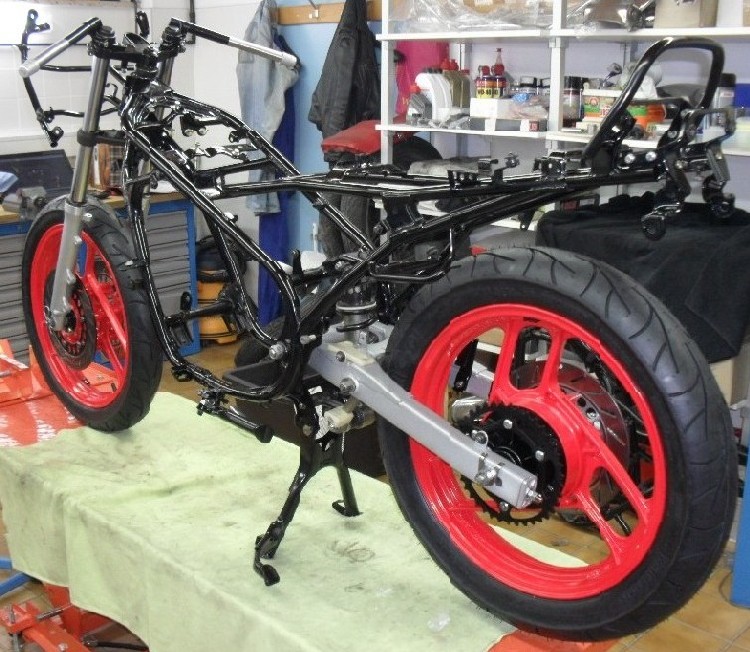 Rolling Chassis gereinigt fertig 02.jpg