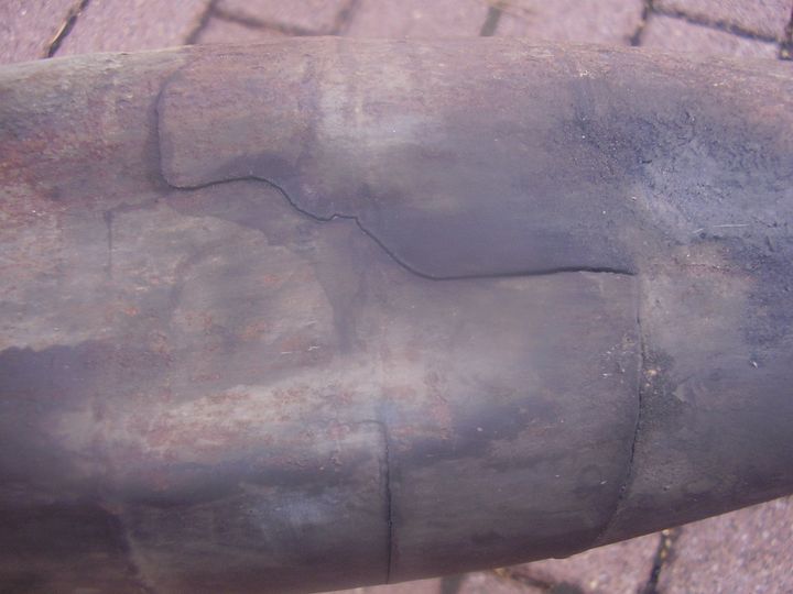 auspuffriss_rs250_2_klein.jpg