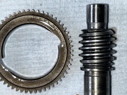 350er Schneckenwelle und 250er Antriebsrad