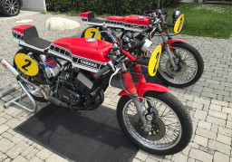 (125ccm & 350 ccm).jpg