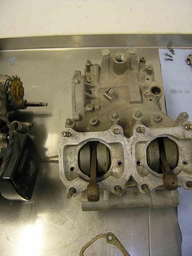 5F7 Motorgehäuse und Kurbelwellen 2.jpg