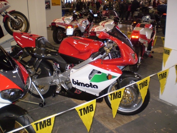 Bimota hatte auch die VDue da.