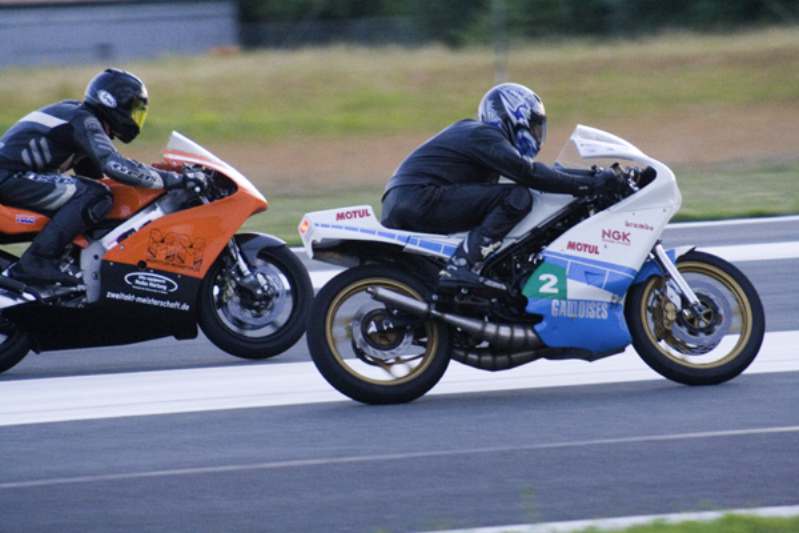 RD 350 gegen Honda RS 250