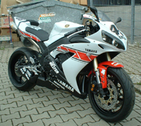 R1 Valencia seitl. vorne.JPG