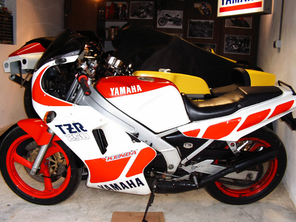 tzr250-forum.jpg