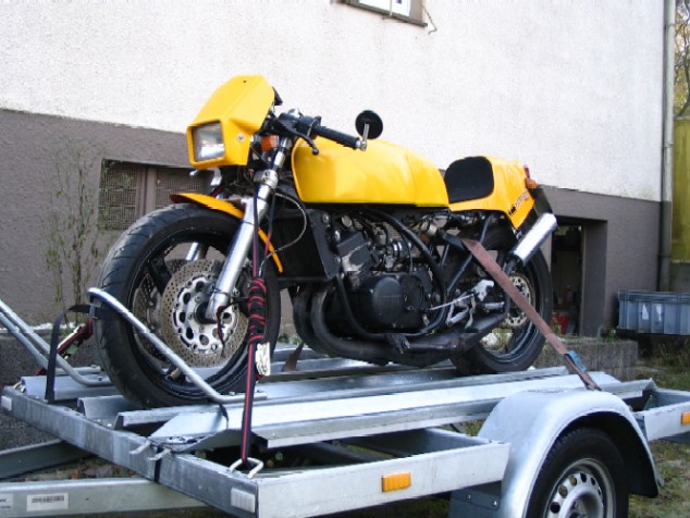 moped_002640x480.jpg