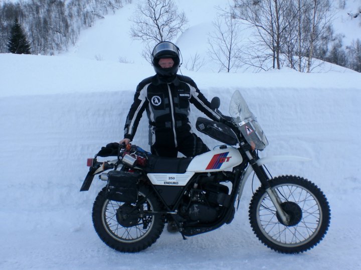 Moped im Schneeee