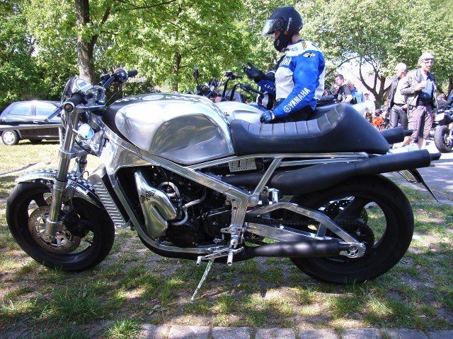 rg500_02.jpg