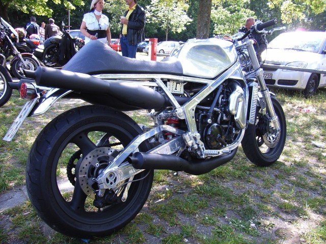 rg500_04.jpg