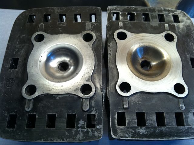 Links modifizierter Kopf, rechts originaler Brennraum