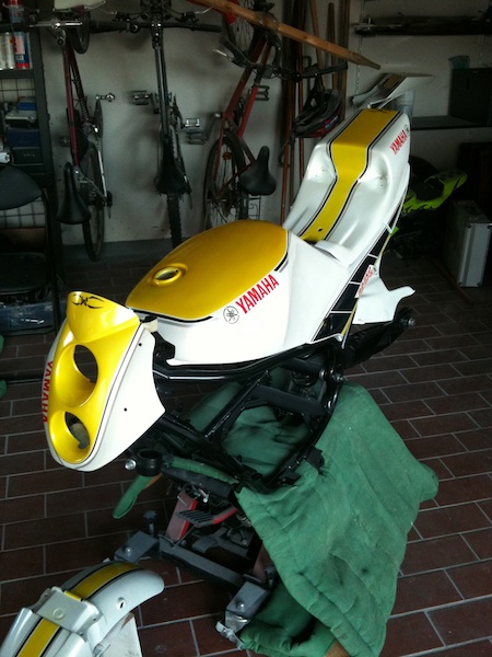 RD 350 mit FZR Schwinge / Höcker Wochner / Front Puig