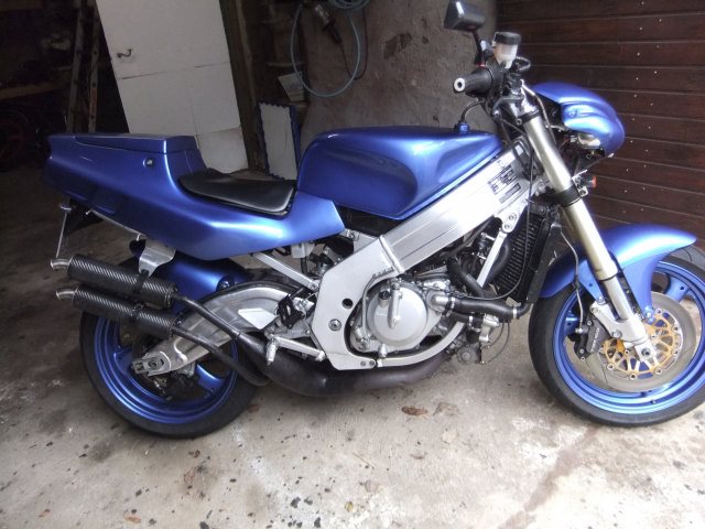 RGV250.jpg