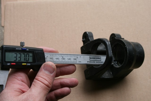 Die Tiefe des Sattels beträgt 33,7 mm