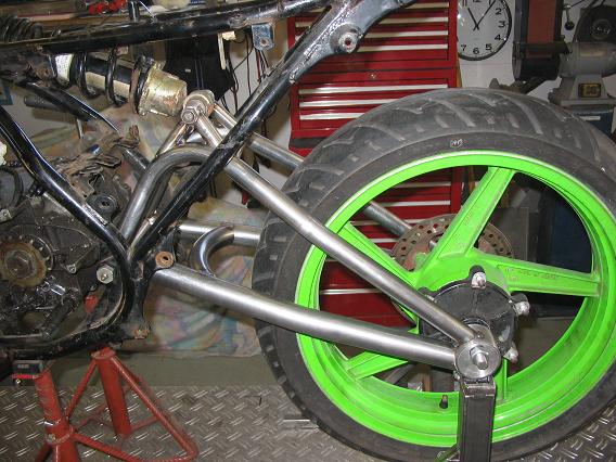 Spezialschwinge für RD350LC mit KR1S Rädern.